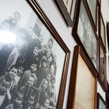 Rinas Valley View Lodge